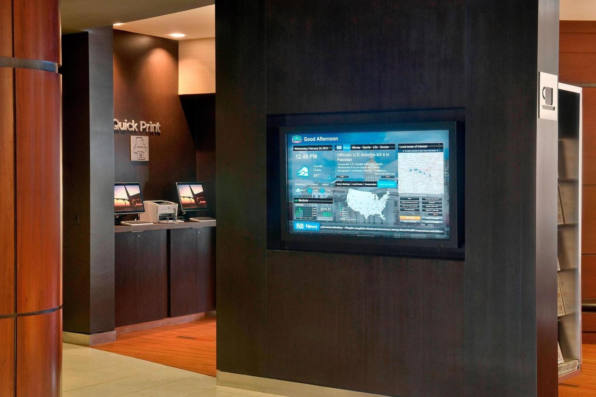 Отель Courtyard By Marriott Lebanon Экстерьер фото