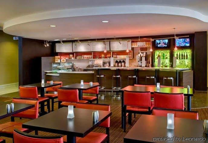 Отель Courtyard By Marriott Lebanon Экстерьер фото